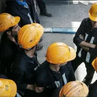 استخدام کارگر ساده و یک نگهبان