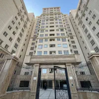 آپارتمان ۸۲ متری دوخوابه رو به باغ در آرامیس شهران