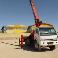 جرثقیل هشت تن|خدمات حمل و نقل|شاهین‌شهر, شهرک صنعتی اصفهان|دیوار