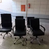 ۵ عدد صندلی اداری چرخدار