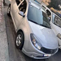 ساندرو اتومات مدل ۱۳۹۶ قسطی|خودرو سواری و وانت|تهران, فردوس|دیوار