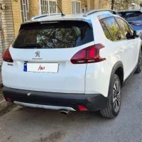 پژو ۲۰۰۸ کم کار مرتب