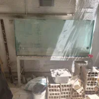 اکواریوم با وسایل
