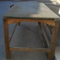 میز کار چوبی