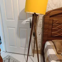 اباژورایستاده