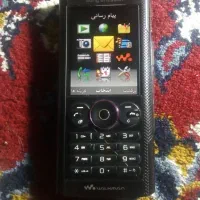 یک عدد گوشی سونی فروشی