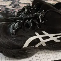 کفش والیبال Asics