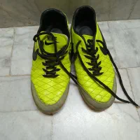 کفش فوتسال سایز ۳۹
