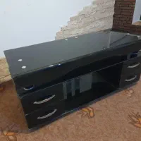 میز تلویزیون شیشه ای مشکی