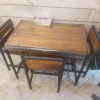 ۳ دست میز ۴ نفره با پیش خوان فروشی