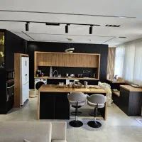 پیروزی‌شمالی/۱۴۰متر/۳خواب/۲پارکینگ/تکواحدی