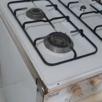 گاز چهار شعله با کمد لباس