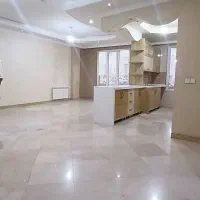 135متر 3 خواب/سالن پرده خور/ کم واحد زیبا