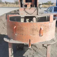 دو نفر نیرو کار در کارگاه بلوک زنی|استخدام معماری، عمران و ساختمانی|شبستر, |دیوار