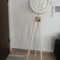 ساعت ایستاده