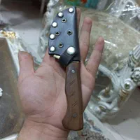 چاقو همراه با غلاف