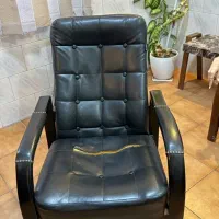 کانتر و صندلی انتظار
