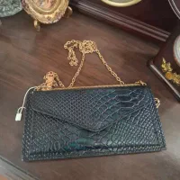 کیف چرم منط و تعدادی کیف ترک