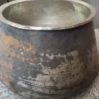 دیگ مسی تازه سفید شده