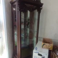 ویترین  چوبی