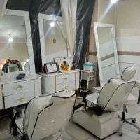 نیازمند همکار در لاین کراتین  میکاپ هیرکات