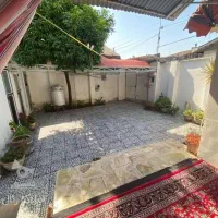 حاشیه وکیل آباد مسیر رفت یک قدمی مترو/ویلایی