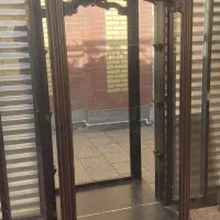 ویترین دسته دو شیشه جلو نداره قیمت ۸۰۰ هزار تومان|بوفه، ویترین، کنسول|قم, انسجام|دیوار