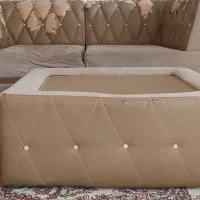مبل راحتی سه نفره همراه با میز جلو ۱۶۰۰