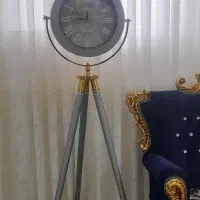 ساعت ایستاده