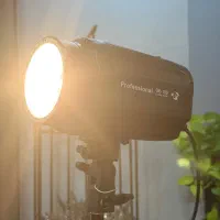 فلاش و نور عکاسی|دوربین عکاسی و فیلمبرداری|تهران, هروی|دیوار