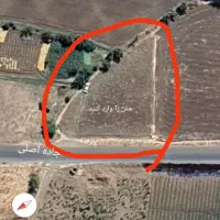 زمین کشاورزی روی جاده اصلی نزدیک روستای کال