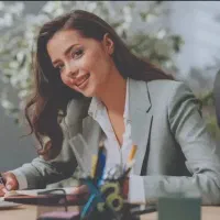 استخدام دستیار