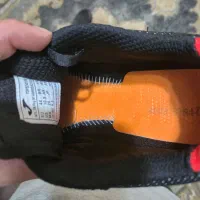 کفش کتونی فوتسال سالن جوما اورجینال فوتبال|تجهیزات ورزشی|نسیم‌شهر, |دیوار