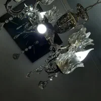 لوستر برنجی تمیز تازه خریداری شده