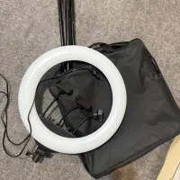 رینگ لایت بزرگ با کنترل