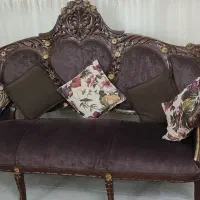 مبل سلطنتی کارکرده سالم قیمت مناسب ب دلیل جابجایی