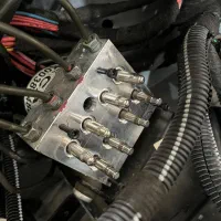 خدمات برق و انژکتور خودرو ایربگ باتریساز سیار ecu|خدمات موتور و ماشین|کرج, گلشهر|دیوار