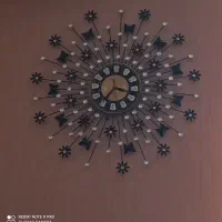 ساعت دیواری پر نگین و خاص