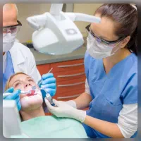 اموز دستیار دندانپزشکی