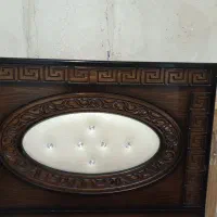 تحت خواب یک نفره چوبی با کفی