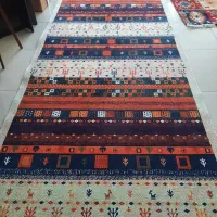 فرش گبه طرح عشایر زمینه کرم حاشیه سرمه ای|گلیم، جاجیم، گبه|تهران, گلستان (شهرک راه آهن)|دیوار