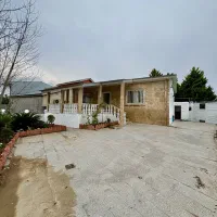 ویلا-فلت-با-حیاط-بزرگ