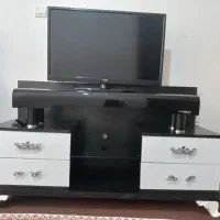 تلویزیون مارشال ۳۲ اینچ و میز تلویزیون