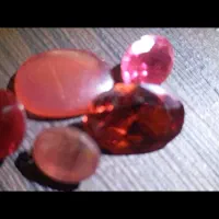تعدادی سنگ انگشتر