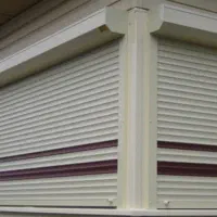 فروش نمایشگاه ماشین ۲۲۰ مترهمراه مغازه بلوارمنفرد