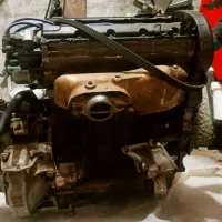 موتور زانتیا و یه سری وسایل زانتیا و پژو 2000|قطعات یدکی و لوازم جانبی|سنندج, |دیوار