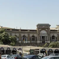 کار در فروشگاه یراق آلات
