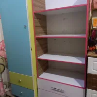 کمد لباس وکتابخوانه باقیمت مناسب فروخته میشود
