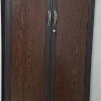 کمد دو درب و دو کشو و دراور ۵ کشو