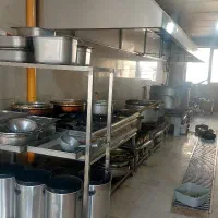 مغازه-تجاری-در-4طبقه-جهت-فروش-یا-اجاره